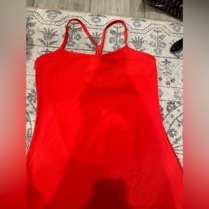 lululemon Y tank red size 8/ 10